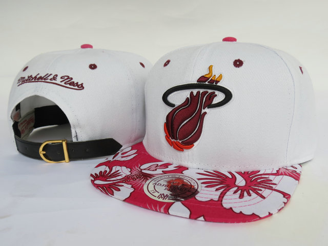 NBA Miami Heat MN Strapback Hat 30.jpg